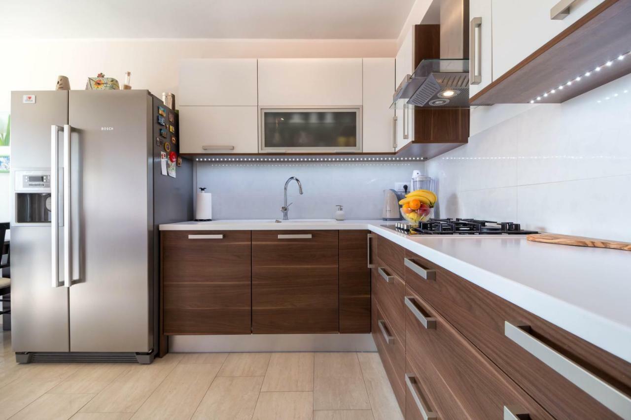 Luxury Apartment Sea Pula Bagian luar foto