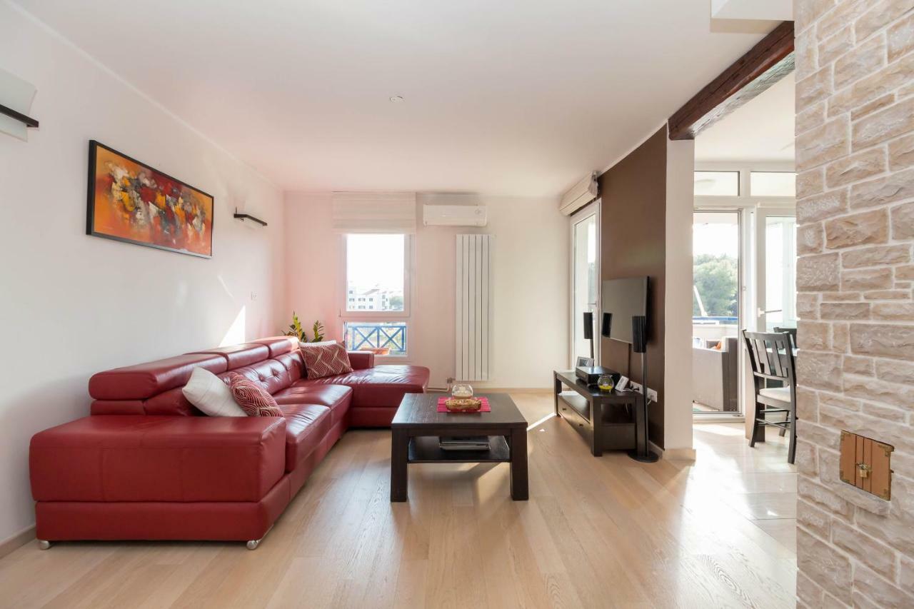 Luxury Apartment Sea Pula Bagian luar foto
